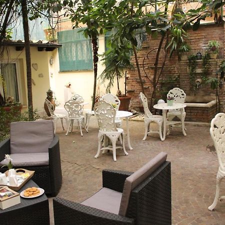 Domus Dea B&B Roma Exterior foto
