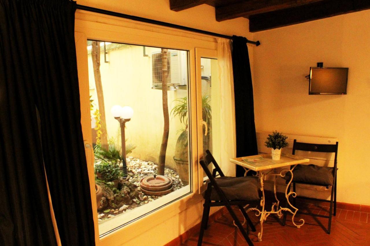 Domus Dea B&B Roma Exterior foto