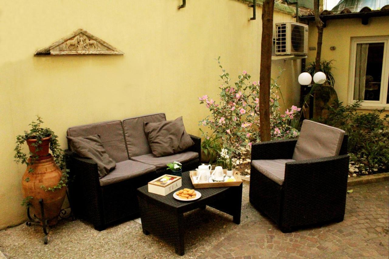 Domus Dea B&B Roma Exterior foto
