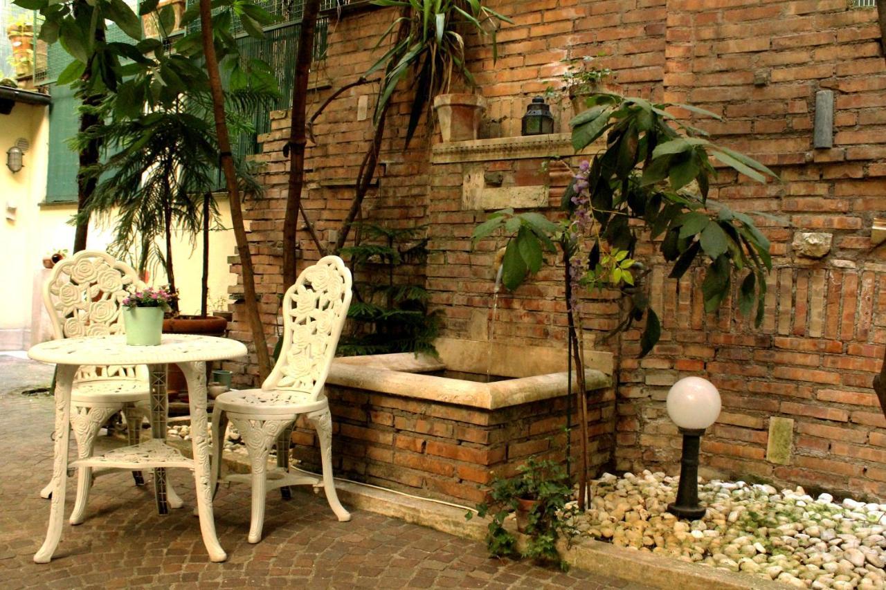 Domus Dea B&B Roma Exterior foto